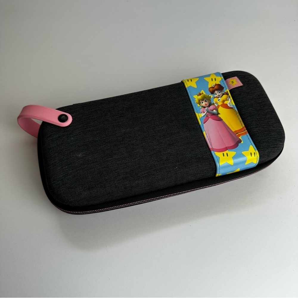 Nintendo Switch Travel Carrying Case Princess Peach & Daisy Mario Franchise Gray